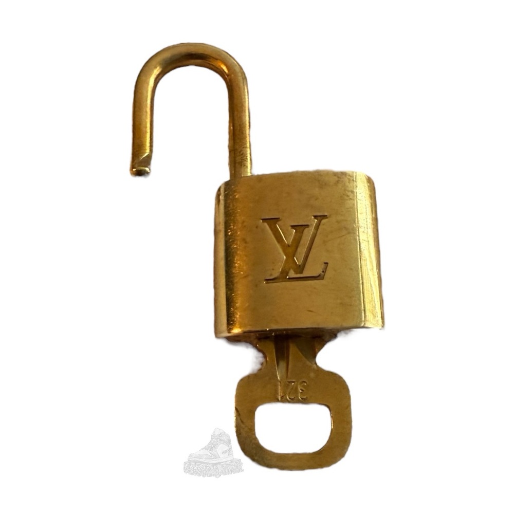 Louis Vuitton PadLock Lock  1 Key Brass (Gold) Number 321 Worn